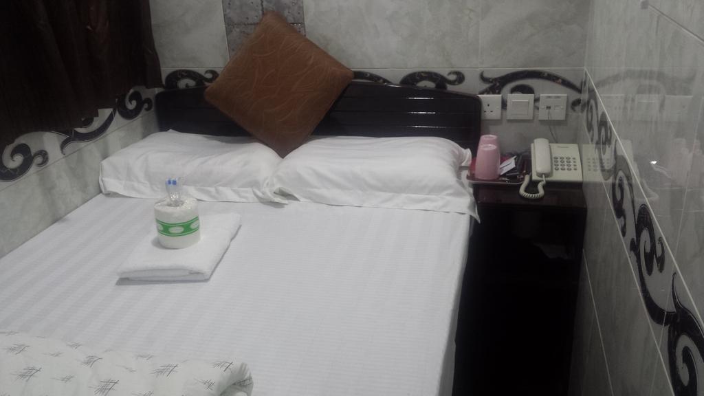 Gold Sparrow Hotel Хонконг Екстериор снимка