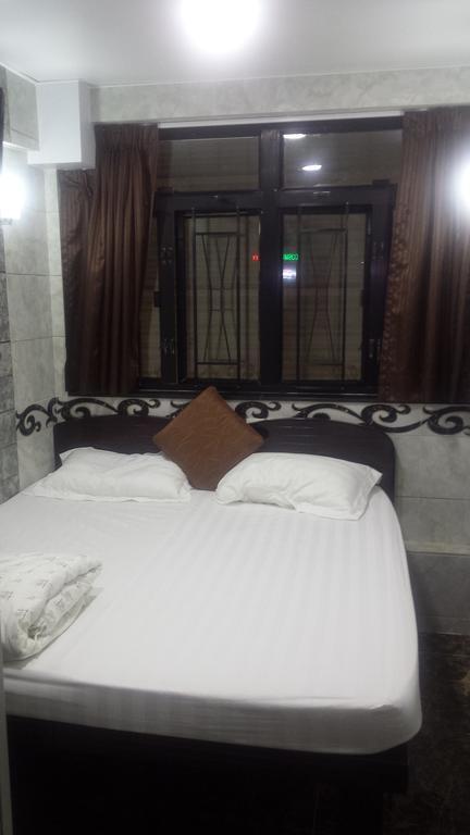 Gold Sparrow Hotel Хонконг Екстериор снимка