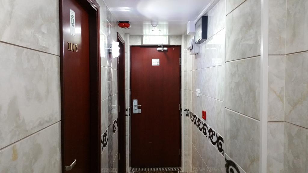 Gold Sparrow Hotel Хонконг Екстериор снимка