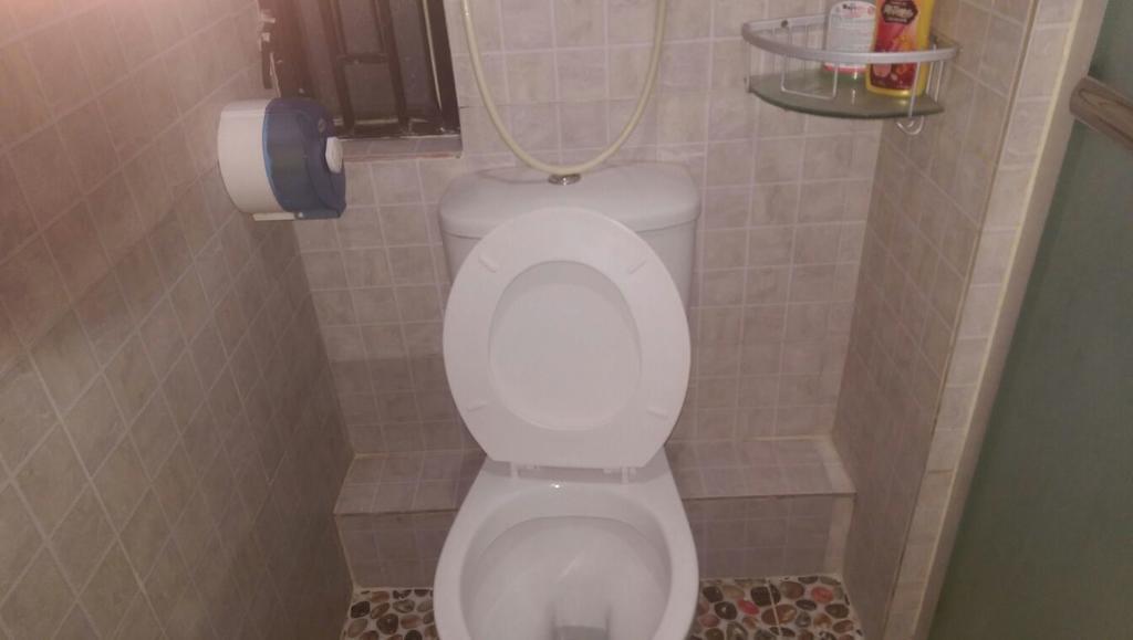 Gold Sparrow Hotel Хонконг Екстериор снимка